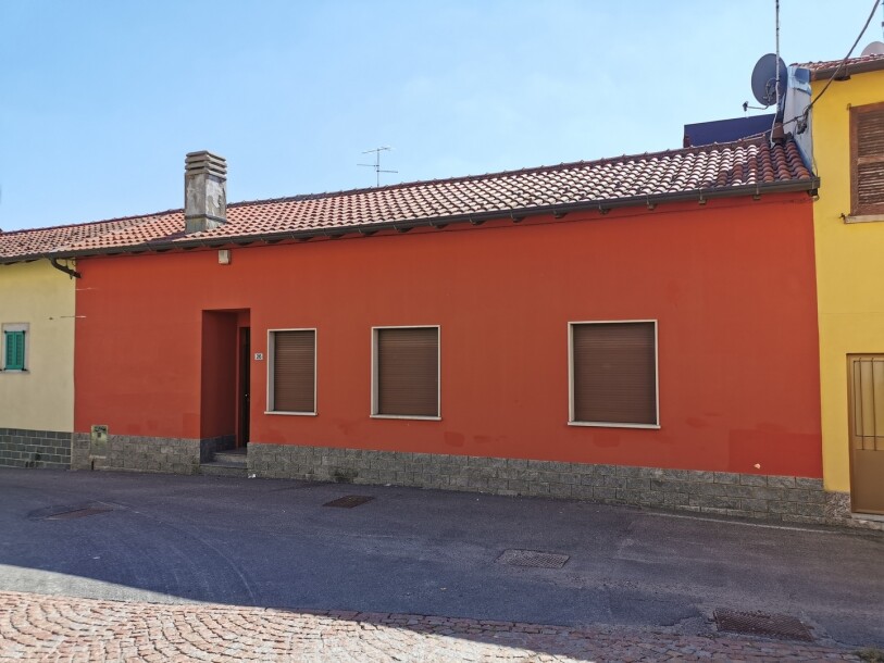 SALTRIO, PORZIONE DI CASA-1