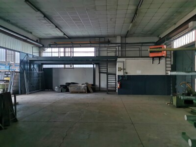 ARCISATE, CAPANNONE INDUSTRIALE