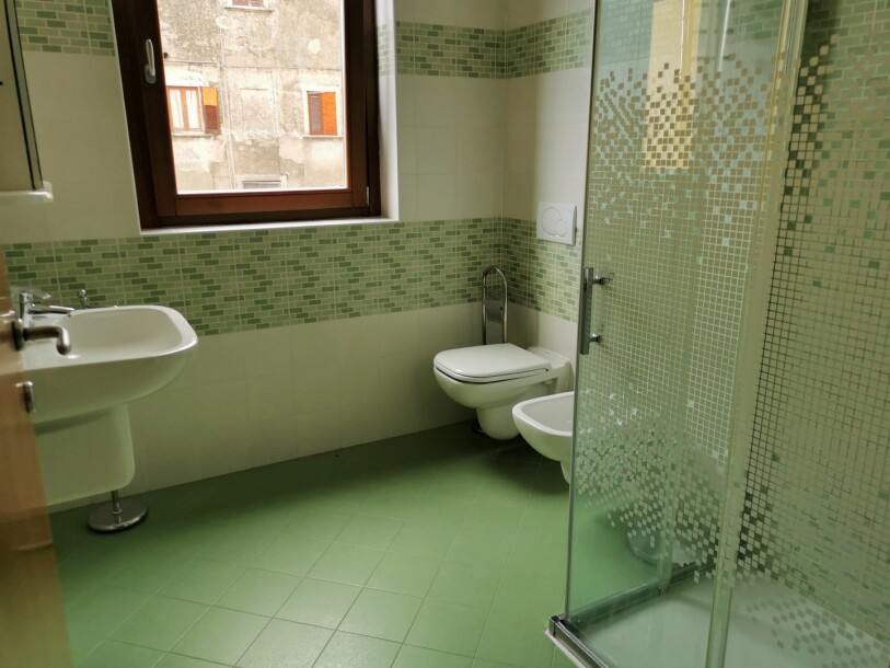 ARCISATE, TRILOCALE CON BOX-12