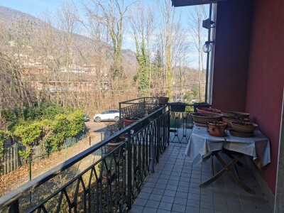 CUASSO AL MONTE, VILLA BIFAMILIARE