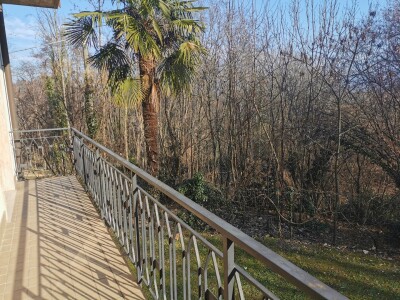 CUASSO AL MONTE, VILLA BIFAMILIARE