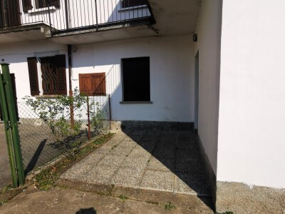 INDUNO OLONA, BI-TRILOCALE CON BOX