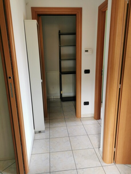 ARCISATE, TRILOCALE CON BOX-14