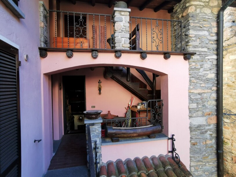 CUASSO AL MONTE, BORGNANA, PORZIONE DI CASA-15