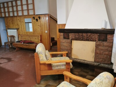 SALTRIO, PORZIONE DI CASA