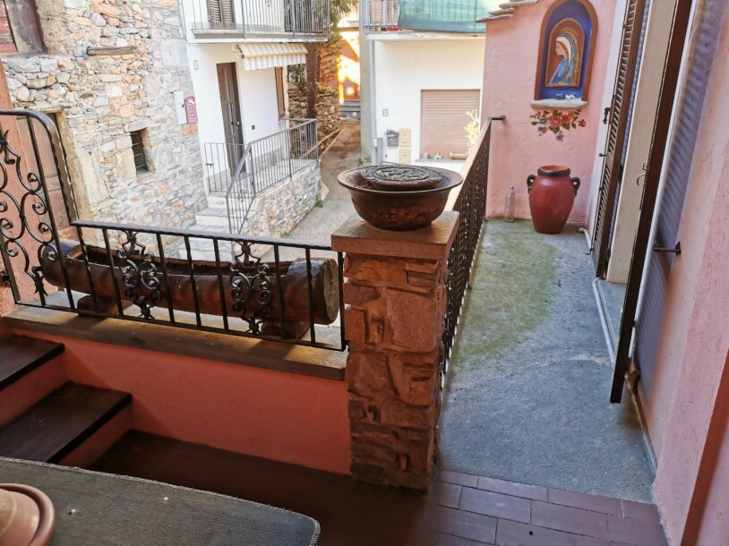 CUASSO AL MONTE, BORGNANA, PORZIONE DI CASA-16