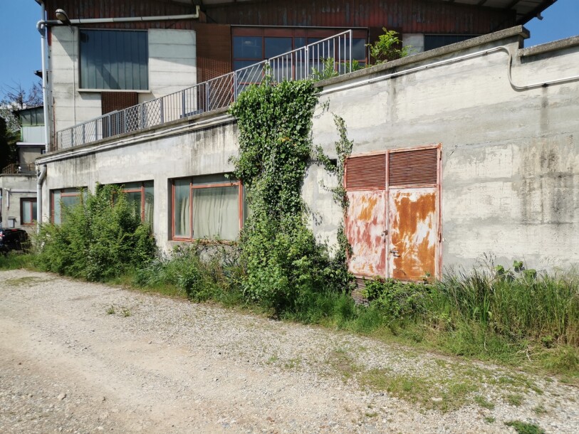 SALTRIO, PORZIONE DI CAPANNONE-16