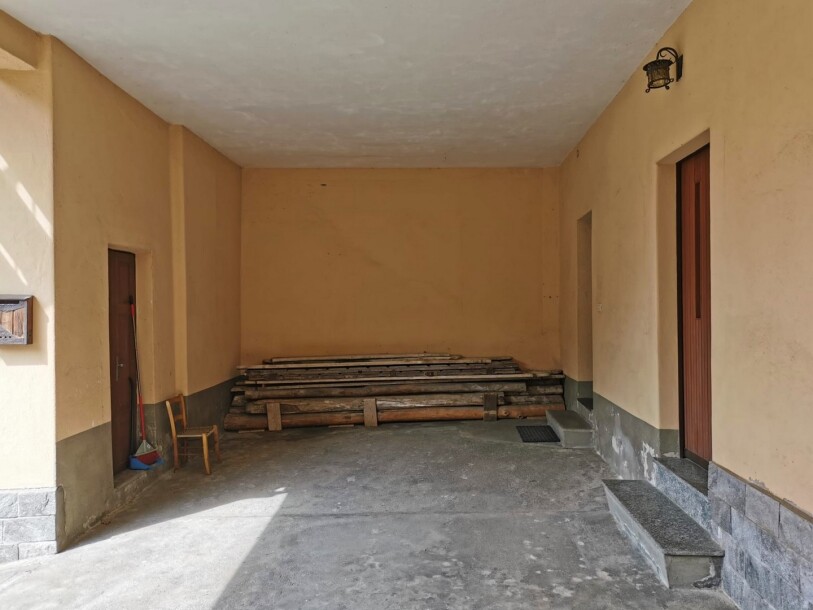 INDUNO OLONA, PORZIONE DI CORTE-17