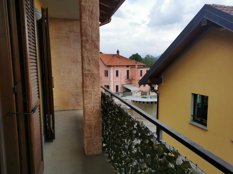 ARCISATE, TRILOCALE CON BOX-17