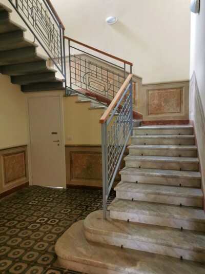 VIGGIU’, BILOCALE MANSARDATO