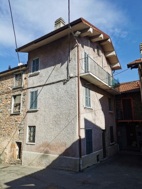 CUASSO AL MONTE, PORZIONE DI CASA-18