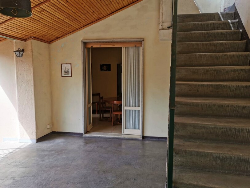 INDUNO OLONA, PORZIONE DI CORTE-18