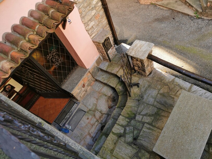 CUASSO AL MONTE, BORGNANA, PORZIONE DI CASA-18