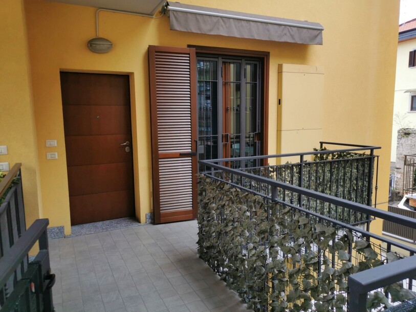 ARCISATE, TRILOCALE CON BOX-19