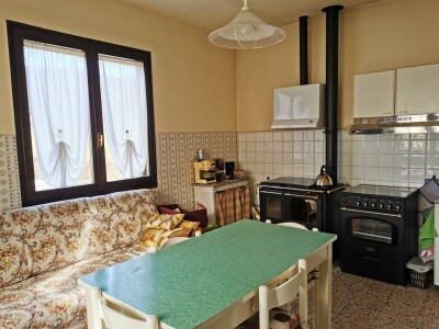 BISUSCHIO, BILOCALE CON ACCESSORI-2
