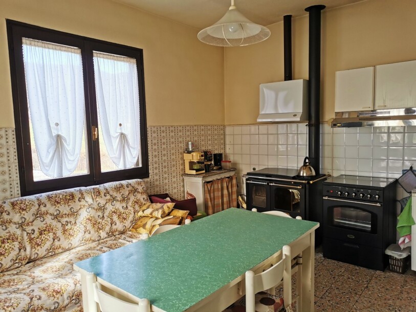 BISUSCHIO, BILOCALE CON ACCESSORI-2