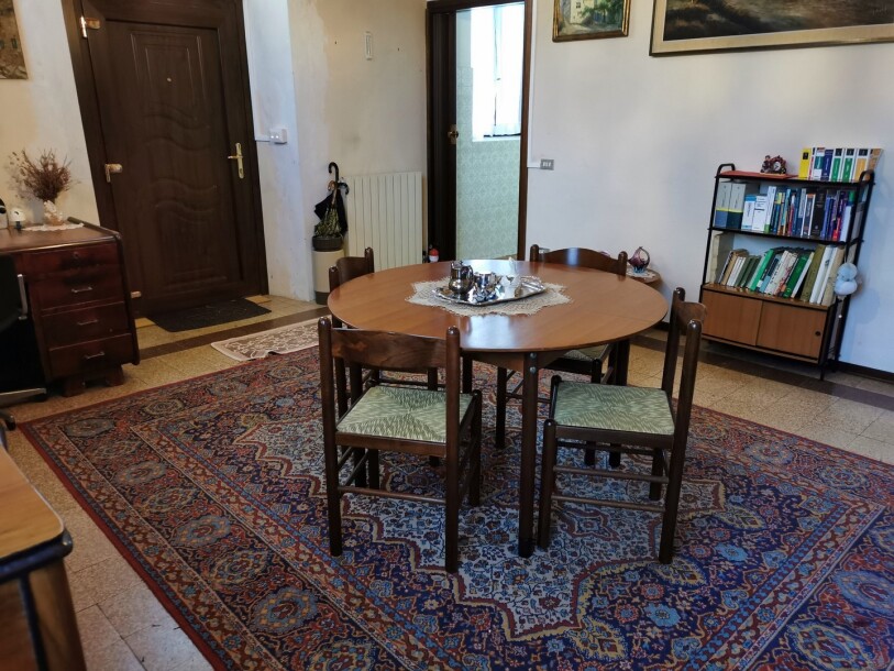 CUASSO AL MONTE, TRILOCALE CON BOX-2