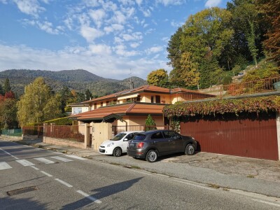 SALTRIO, PRESTIGIOSA VILLA BIFAMILIARE