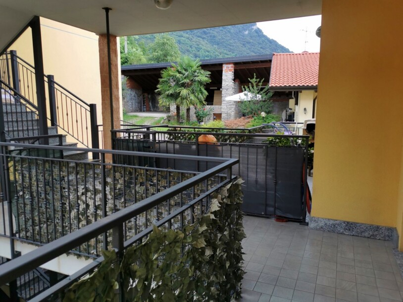 ARCISATE, TRILOCALE CON BOX-20