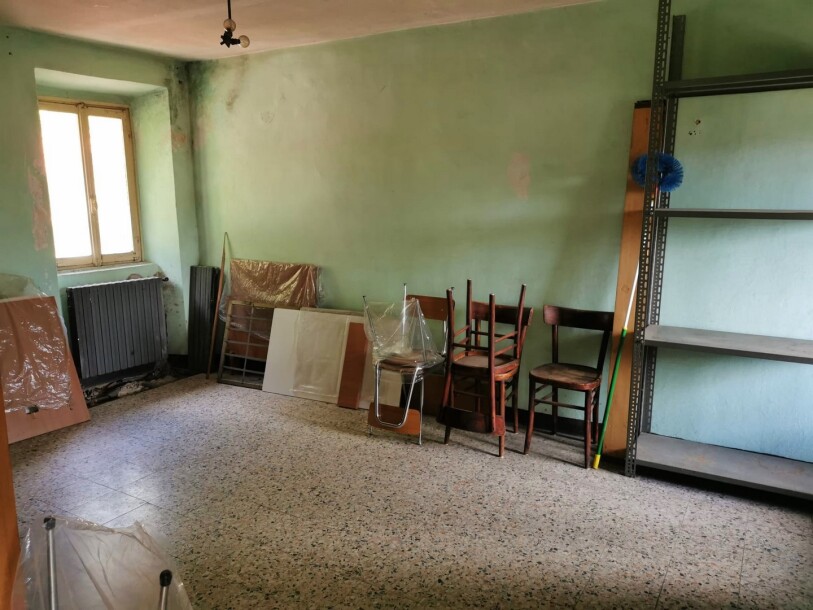 INDUNO OLONA, PORZIONE DI CORTE-24