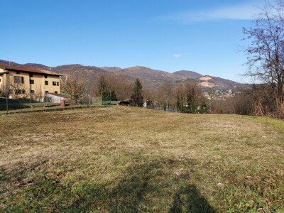 BISUSCHIO, BILOCALE CON ACCESSORI-28