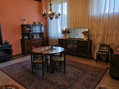 CUASSO AL MONTE, TRILOCALE CON BOX-3