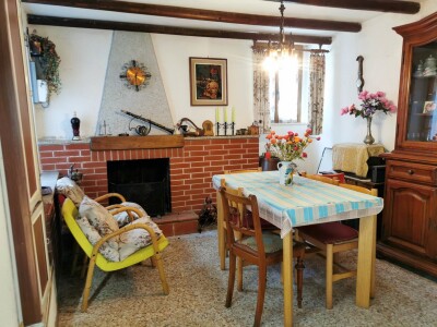 CUASSO AL MONTE, PORZIONE DI CASA