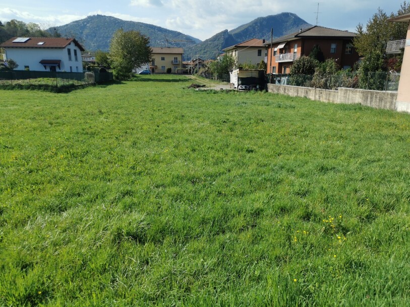 ARCISATE, TERRENO EDIFICABILE-4