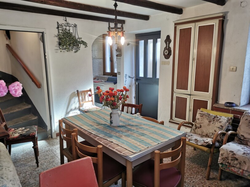 CUASSO AL MONTE, PORZIONE DI CASA-4