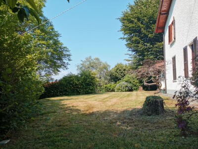 ARCISATE, VILLA BIFAMILIARE