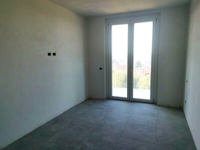 SALTRIO BILOCALE CON BOX