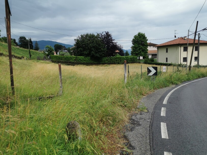 CLIVIO, TERRENO EDIFICABILE-6