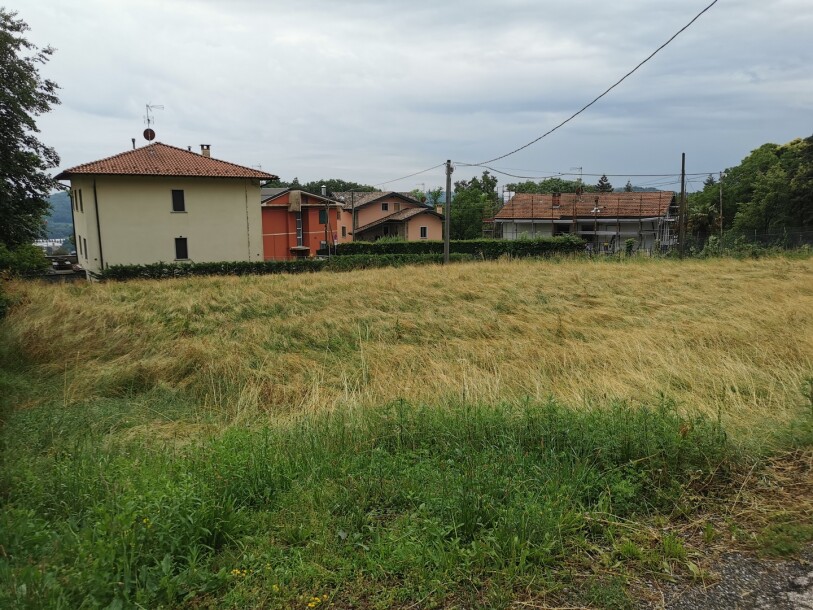 CLIVIO, TERRENO EDIFICABILE-8