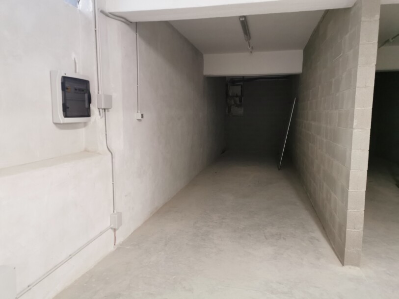 ARCISATE CENTRO, MAGAZZINI/DEPOSITI/POSTI AUTO-9
