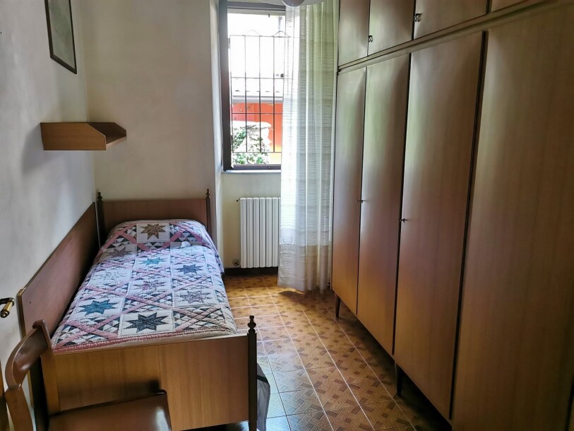 INDUNO OLONA, PORZIONE DI CORTE-9