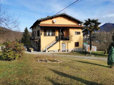 BISUSCHIO, BILOCALE CON ACCESSORI