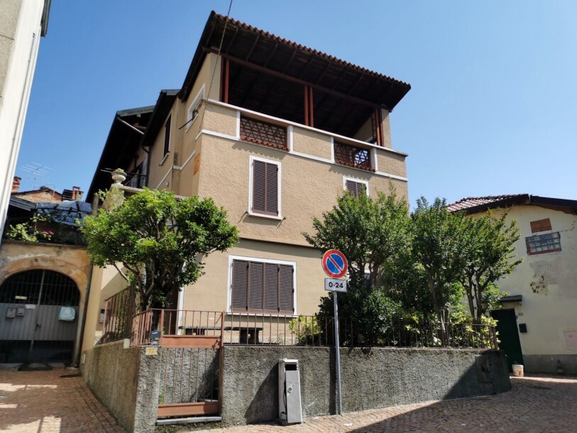 CUASSO AL PIANO, PORZIONE DI CASA-1