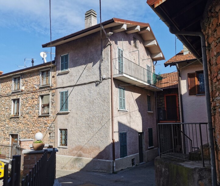 CUASSO AL MONTE, PORZIONE DI CASA-1