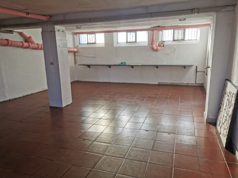 INDUNO OLONA, MAGAZZINO/DEPOSITO-1